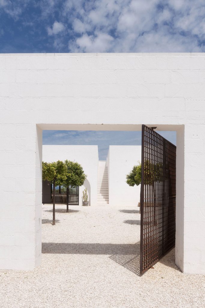 Masseria Moroseta Puglia – Modern Luxury Destination Wedding